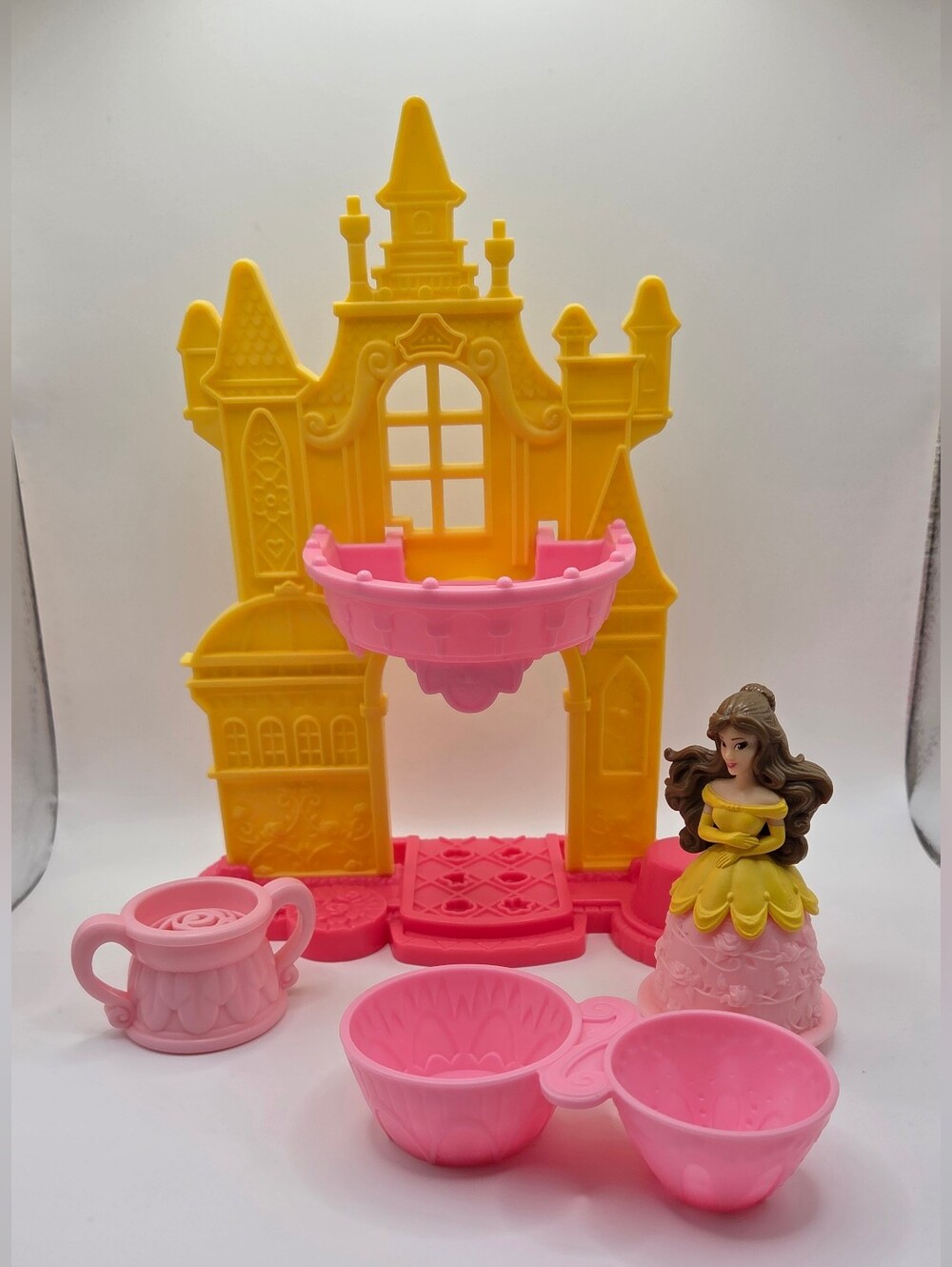 Play-Doh Disney Princess Belle Blooming Castle Playset Beauty & The Beast - Picture 2 of 5